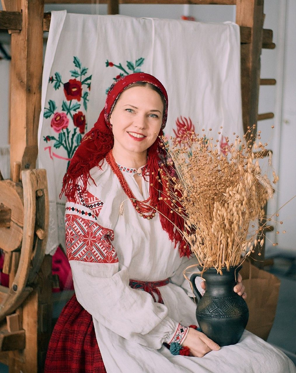 Women in Slavic costumes in Barranquilla