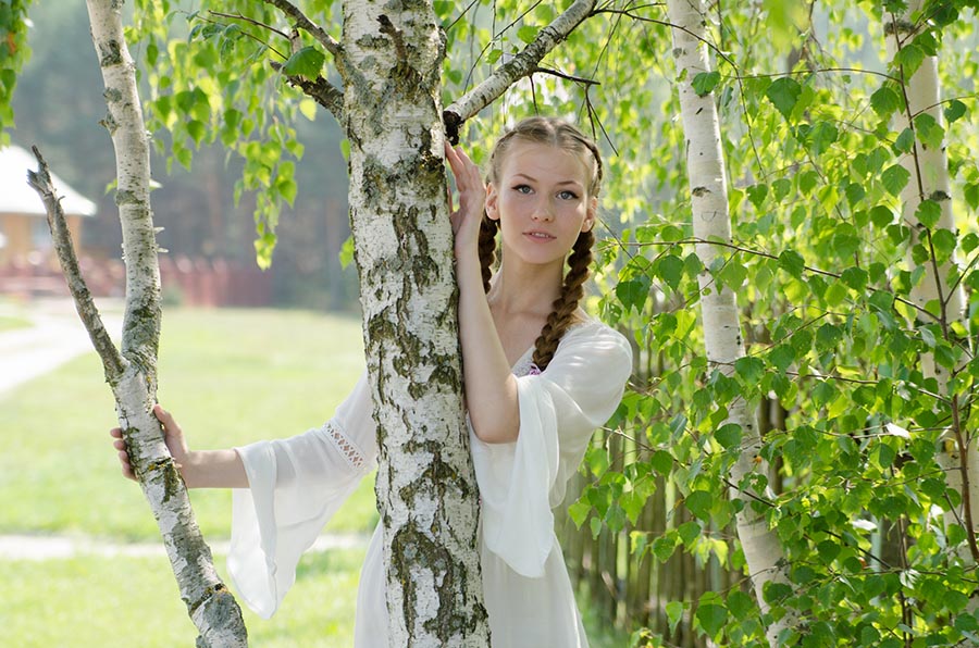 Women in Slavic costumes in Barranquilla